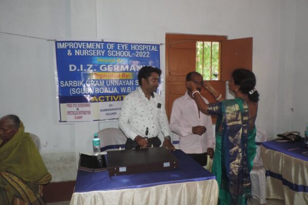 Free spectacles distribution and cataract screening camp with the help of DIZ, Germany in 2022